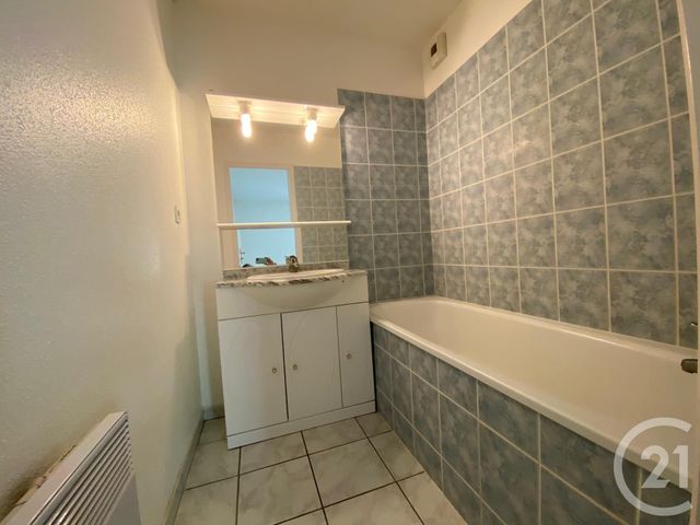 Afficher la photo en grand Appartement F2 à vendre - 2 pièces - 34.0 m2 - BESANCON - 25 - FRANCHE-COMTE - Century 21 Avenir Immobilier