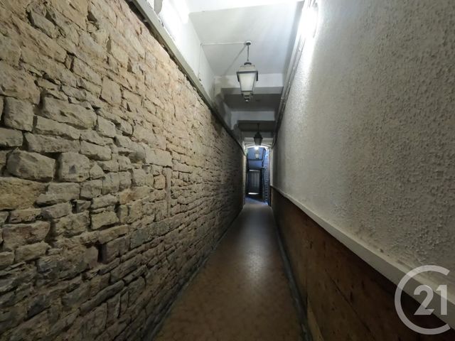 Afficher la photo en grand Appartement F1 à louer - 1 pièce - 16.0 m2 - BESANCON - 25 - FRANCHE-COMTE - Century 21 Avenir Immobilier