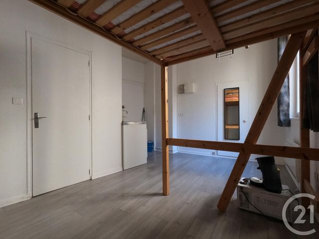 Afficher la photo en grand Appartement F1 à louer - 1 pièce - 16.0 m2 - BESANCON - 25 - FRANCHE-COMTE - Century 21 Avenir Immobilier