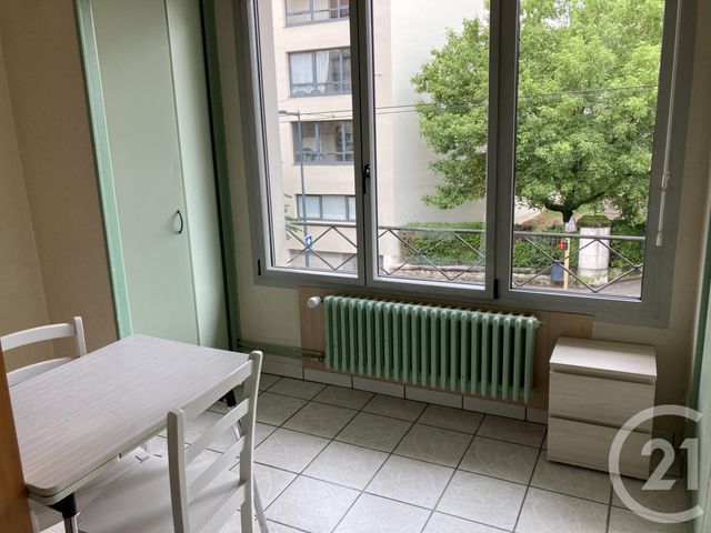Afficher la photo en grand Studio à vendre - 1 pièce - 14.0 m2 - BESANCON - 25 - FRANCHE-COMTE - Century 21 Avenir Immobilier