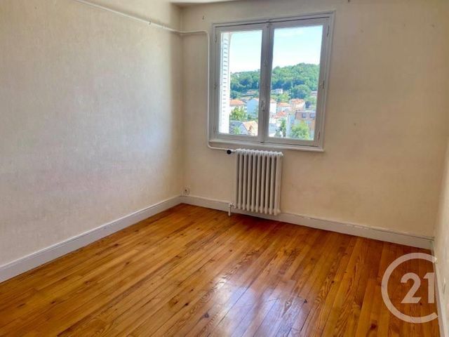 Afficher la photo en grand Appartement T4 à vendre - 4 pièces - 59.0 m2 - BESANCON - 25 - FRANCHE-COMTE - Century 21 Avenir Immobilier