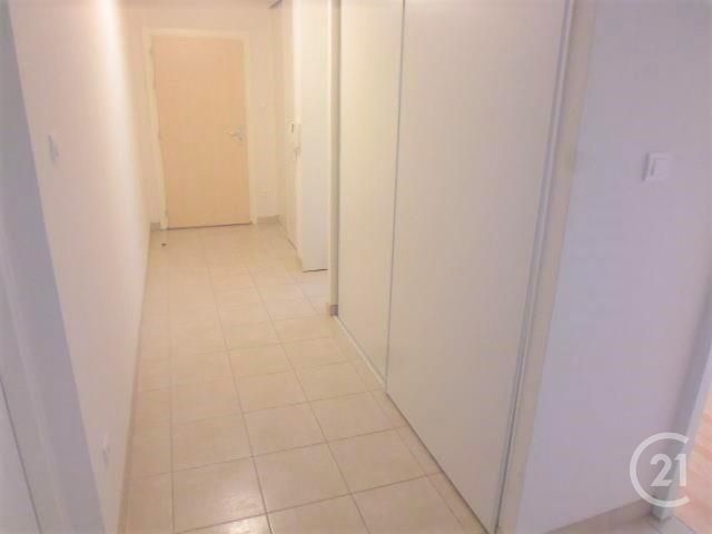 Appartement F4 à louer - 4 pièces - 86.0 m2 - BESANCON - 25 - FRANCHE-COMTE - Century 21 Avenir Immobilier Appartement F4 à louer - 4 pièces - 86.0 m2 - BESANCON - 25 - FRANCHE-COMTE - Century 21 Avenir Immobilier