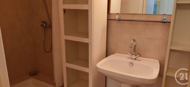Appartement F1 à louer - 1 pièce - 31.0 m2 - BESANCON - 25 - FRANCHE-COMTE - Century 21 Avenir Immobilier Appartement F1 à louer - 1 pièce - 31.0 m2 - BESANCON - 25 - FRANCHE-COMTE - Century 21 Avenir Immobilier
