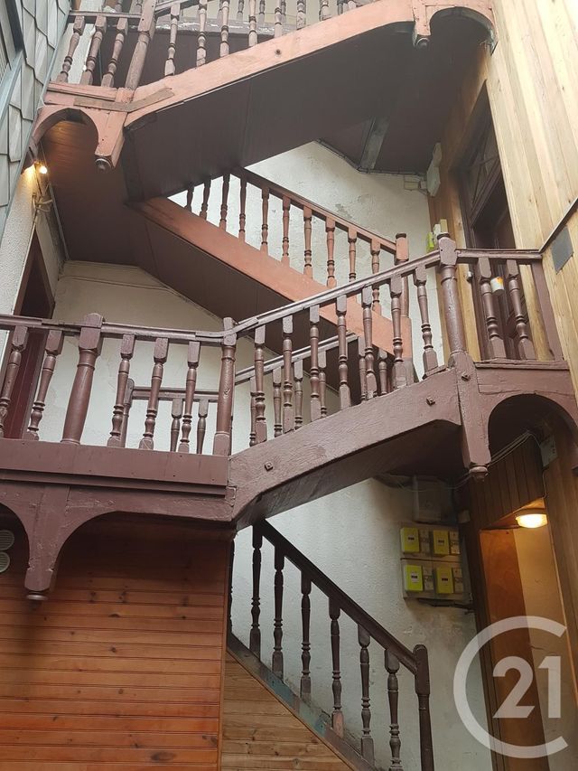 Appartement T4 à vendre - 3 pièces - 70.25 m2 - BESANCON - 25 - FRANCHE-COMTE - Century 21 Avenir Immobilier Appartement T4 à vendre - 3 pièces - 70.25 m2 - BESANCON - 25 - FRANCHE-COMTE - Century 21 Avenir Immobilier