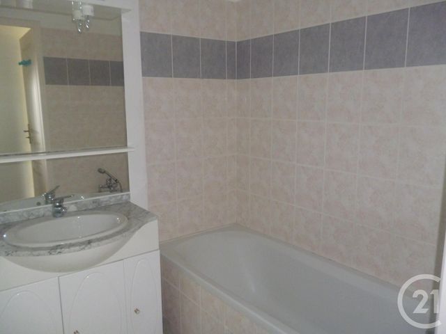 Appartement F3 à vendre - 3 pièces - 56.5 m2 - BESANCON - 25 - FRANCHE-COMTE - Century 21 Avenir Immobilier Appartement F3 à vendre - 3 pièces - 56.5 m2 - BESANCON - 25 - FRANCHE-COMTE - Century 21 Avenir Immobilier
