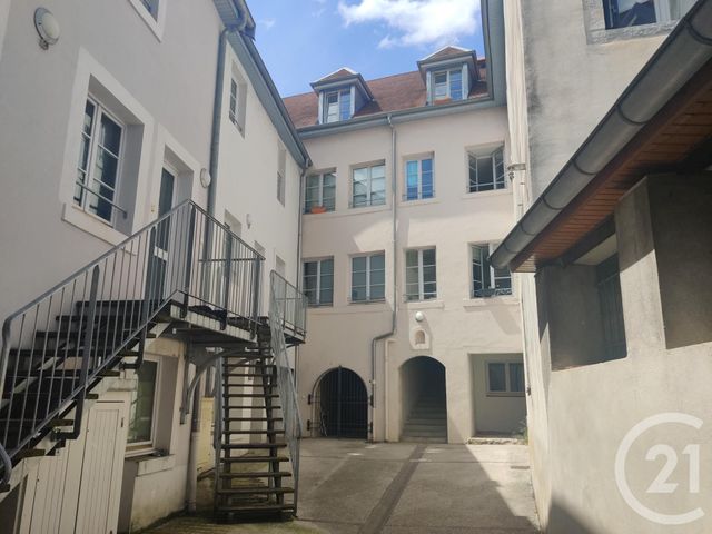 Appartement F2 à louer - 2 pièces - 47.35 m2 - BESANCON - 25 - FRANCHE-COMTE - Century 21 Avenir Immobilier Appartement F2 à louer - 2 pièces - 47.35 m2 - BESANCON - 25 - FRANCHE-COMTE - Century 21 Avenir Immobilier