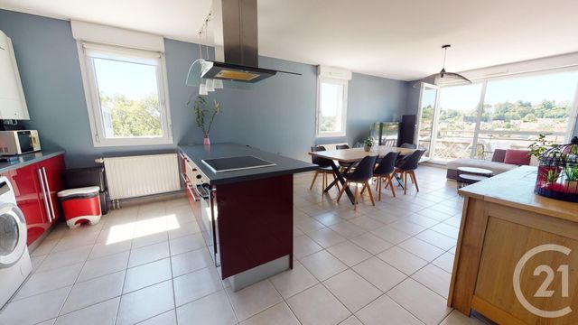 Afficher la photo en grand Appartement F4 à vendre - 4 pièces - 80.0 m2 - BESANCON - 25 - FRANCHE-COMTE - Century 21 Avenir Immobilier