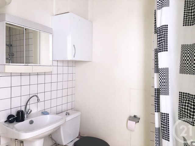 Appartement T1 à louer - 1 pièce - 28.5 m2 - BESANCON - 25 - FRANCHE-COMTE - Century 21 Avenir Immobilier Appartement T1 à louer - 1 pièce - 28.5 m2 - BESANCON - 25 - FRANCHE-COMTE - Century 21 Avenir Immobilier