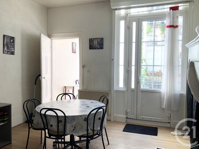 Appartement T1 à louer - 1 pièce - 28.5 m2 - BESANCON - 25 - FRANCHE-COMTE - Century 21 Avenir Immobilier Appartement T1 à louer - 1 pièce - 28.5 m2 - BESANCON - 25 - FRANCHE-COMTE - Century 21 Avenir Immobilier
