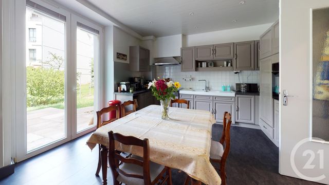 Appartement F4 à vendre - 4 pièces - 130.0 m2 - BESANCON - 25 - FRANCHE-COMTE - Century 21 Avenir Immobilier Appartement F4 à vendre - 4 pièces - 130.0 m2 - BESANCON - 25 - FRANCHE-COMTE - Century 21 Avenir Immobilier