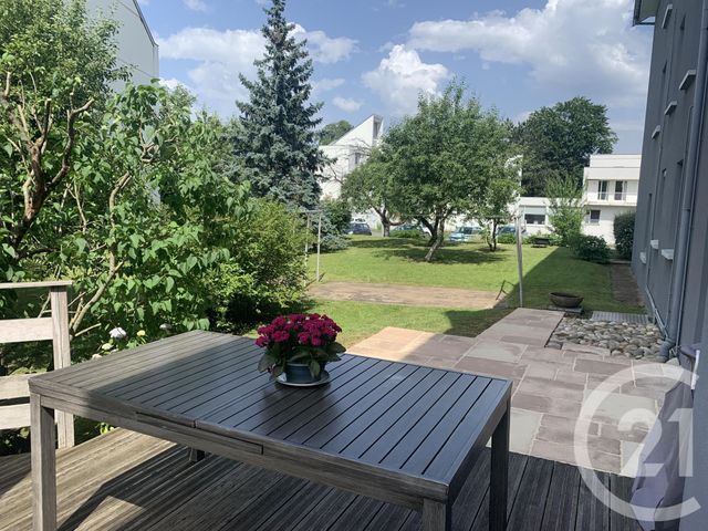 Appartement F4 à vendre - 4 pièces - 130.0 m2 - BESANCON - 25 - FRANCHE-COMTE - Century 21 Avenir Immobilier Appartement F4 à vendre - 4 pièces - 130.0 m2 - BESANCON - 25 - FRANCHE-COMTE - Century 21 Avenir Immobilier