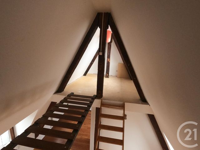 Afficher la photo en grand Appartement F5 à louer - 5 pièces - 95.84 m2 - BESANCON - 25 - FRANCHE-COMTE - Century 21 Avenir Immobilier