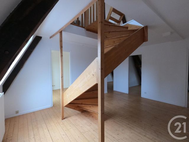 Afficher la photo en grand Appartement F5 à louer - 5 pièces - 95.84 m2 - BESANCON - 25 - FRANCHE-COMTE - Century 21 Avenir Immobilier
