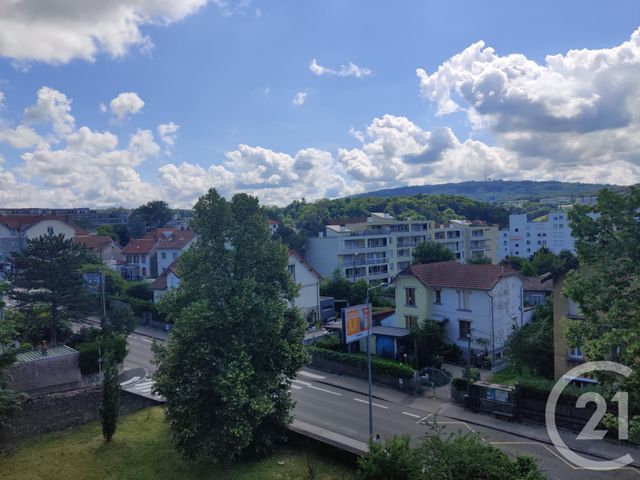 Afficher la photo en grand Appartement T4 à louer - 4 pièces - 65.0 m2 - BESANCON - 25 - FRANCHE-COMTE - Century 21 Avenir Immobilier