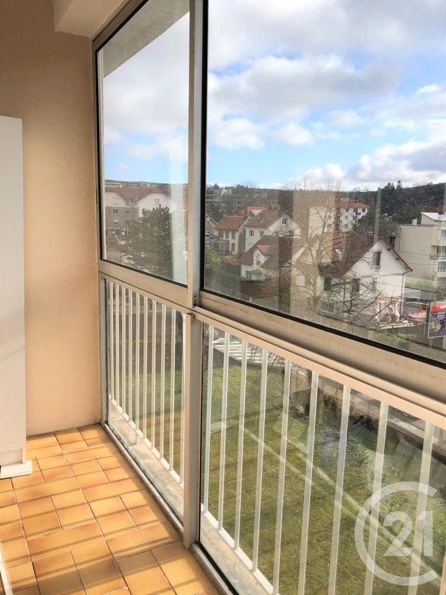 Afficher la photo en grand Appartement T4 à louer - 4 pièces - 65.0 m2 - BESANCON - 25 - FRANCHE-COMTE - Century 21 Avenir Immobilier