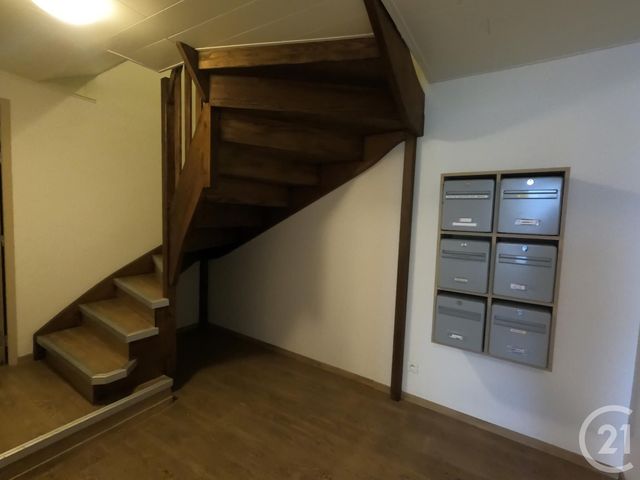 Afficher la photo en grand Appartement F3 à louer - 3 pièces - 50.0 m2 - FRANOIS - 25 - FRANCHE-COMTE - Century 21 Avenir Immobilier