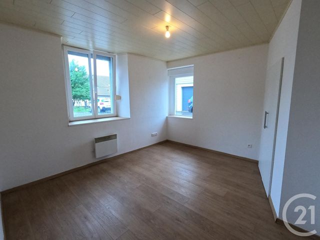 Afficher la photo en grand Appartement F3 à louer - 3 pièces - 50.0 m2 - FRANOIS - 25 - FRANCHE-COMTE - Century 21 Avenir Immobilier