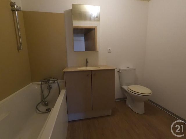 Afficher la photo en grand Appartement F3 à louer - 3 pièces - 50.0 m2 - FRANOIS - 25 - FRANCHE-COMTE - Century 21 Avenir Immobilier