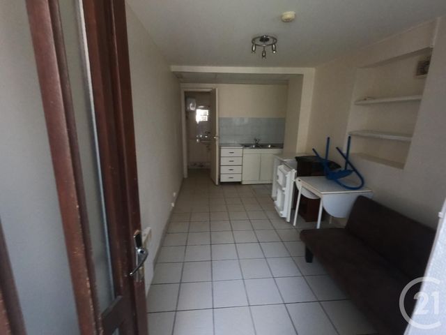 Afficher la photo en grand Studio à vendre - 1 pièce - 13.9 m2 - BESANCON - 25 - FRANCHE-COMTE - Century 21 Avenir Immobilier