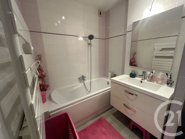Appartement T5 à vendre - 6 pièces - 106.53 m2 - BESANCON - 25 - FRANCHE-COMTE - Century 21 Avenir Immobilier