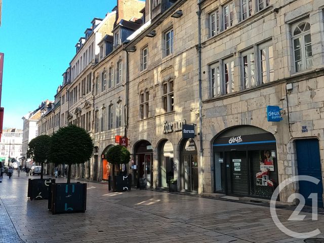 Appartement F1 à louer - 1 pièce - 16.0 m2 - BESANCON - 25 - FRANCHE-COMTE - Century 21 Avenir Immobilier