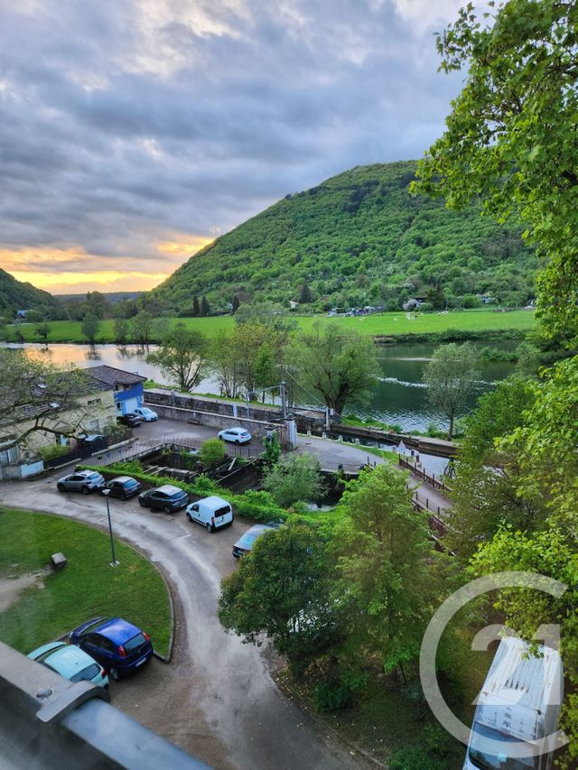 Appartement T1 à vendre - 5 pièces - 52.56 m2 - BEURE - 25 - FRANCHE-COMTE - Century 21 Avenir Immobilier