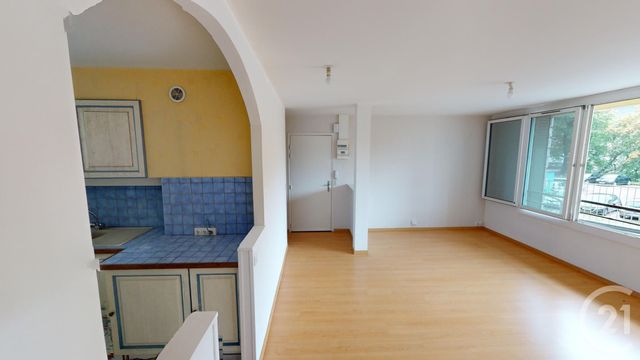 Appartement T3 à vendre - 3 pièces - 52.95 m2 - BESANCON - 25 - FRANCHE-COMTE - Century 21 Avenir Immobilier