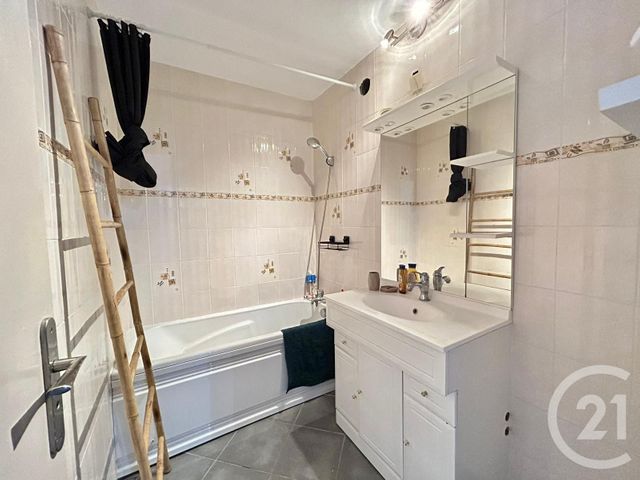 Appartement F3 à vendre - 3 pièces - 64.56 m2 - BESANCON - 25 - FRANCHE-COMTE - Century 21 Avenir Immobilier