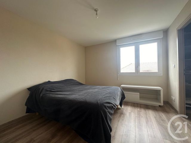 Appartement T3 à louer - 3 pièces - 95.0 m2 - MAMIROLLE - 25 - FRANCHE-COMTE - Century 21 Avenir Immobilier