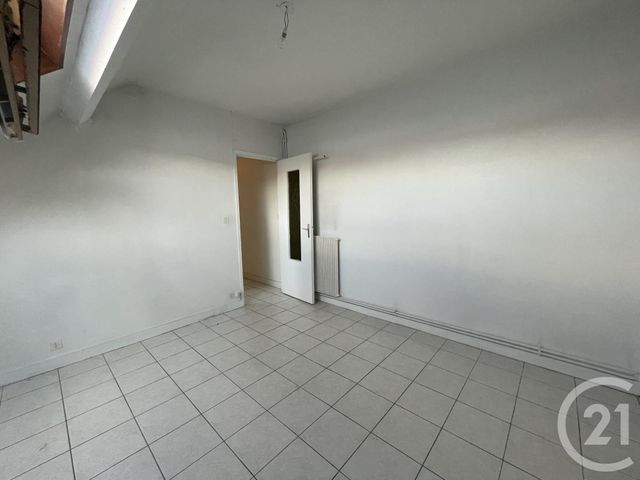 Appartement F5 à vendre - 8 pièces - 130.0 m2 - BESANCON - 25 - FRANCHE-COMTE - Century 21 Avenir Immobilier