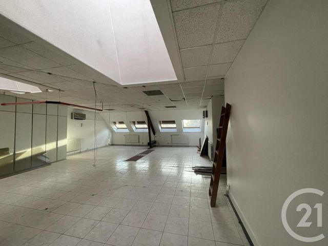 Appartement F2 à vendre - 4 pièces - 94.0 m2 - BESANCON - 25 - FRANCHE-COMTE - Century 21 Avenir Immobilier