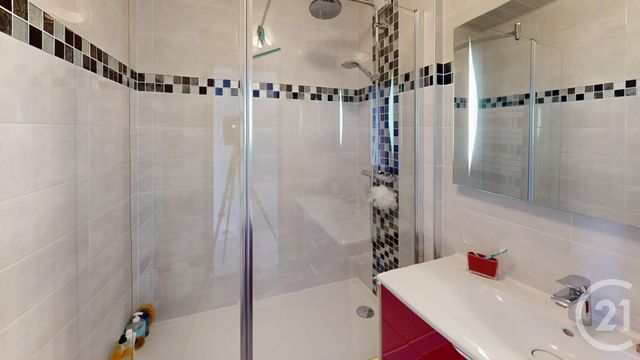 Afficher la photo en grand Appartement F5 à vendre - 5 pièces - 95.0 m2 - BESANCON - 25 - FRANCHE-COMTE - Century 21 Avenir Immobilier