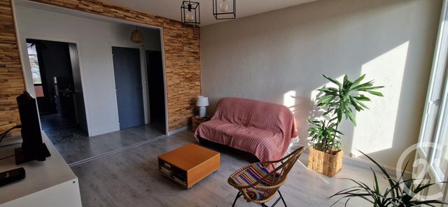 Appartement F3 à vendre - 4 pièces - 56.35 m2 - BESANCON - 25 - FRANCHE-COMTE - Century 21 Avenir Immobilier