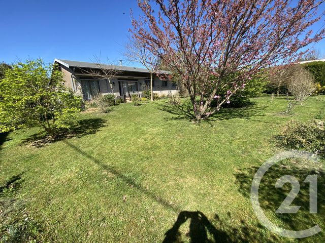 maison à vendre - 5 pièces - 120.0 m2 - ROCHE LEZ BEAUPRE - 25 - FRANCHE-COMTE - Century 21 Avenir Immobilier