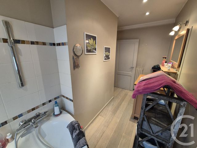 Appartement T4 à vendre - 4 pièces - 108.26 m2 - BESANCON - 25 - FRANCHE-COMTE - Century 21 Avenir Immobilier