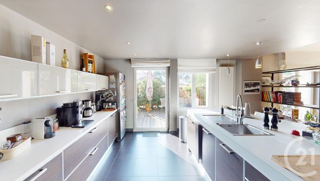 Appartement Atelier d'artiste à vendre - 5 pièces - 150.0 m2 - BESANCON - 25 - FRANCHE-COMTE - Century 21 Avenir Immobilier