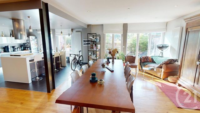 Appartement Atelier d'artiste à vendre - 5 pièces - 150.0 m2 - BESANCON - 25 - FRANCHE-COMTE - Century 21 Avenir Immobilier