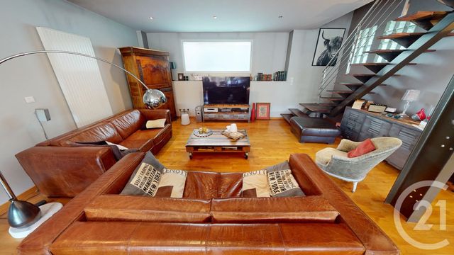 Appartement Atelier d'artiste à vendre - 5 pièces - 150.0 m2 - BESANCON - 25 - FRANCHE-COMTE - Century 21 Avenir Immobilier