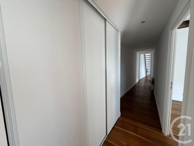 Appartement T5 à louer - 5 pièces - 75.0 m2 - BESANCON - 25 - FRANCHE-COMTE - Century 21 Avenir Immobilier