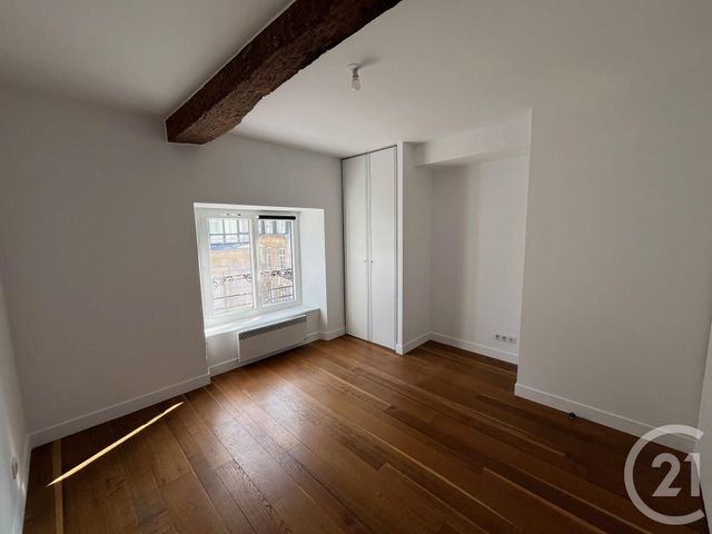 Appartement T5 à louer - 5 pièces - 75.0 m2 - BESANCON - 25 - FRANCHE-COMTE - Century 21 Avenir Immobilier