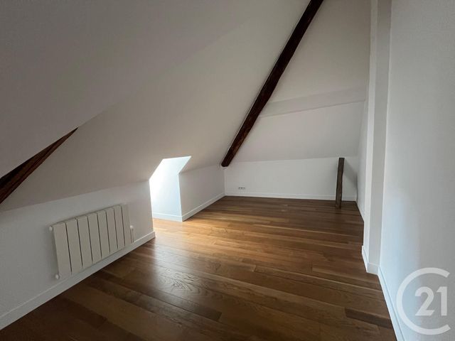Appartement T5 à louer - 5 pièces - 75.0 m2 - BESANCON - 25 - FRANCHE-COMTE - Century 21 Avenir Immobilier