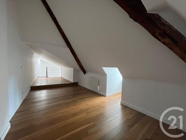 Appartement T5 à louer - 5 pièces - 75.0 m2 - BESANCON - 25 - FRANCHE-COMTE - Century 21 Avenir Immobilier
