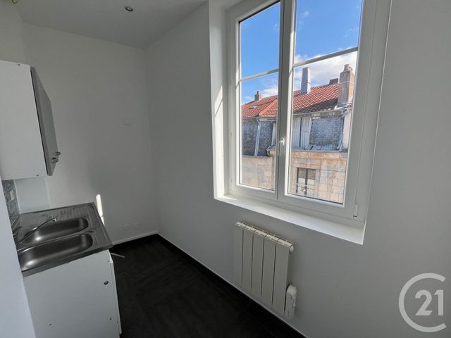 Appartement T5 à louer - 5 pièces - 75.0 m2 - BESANCON - 25 - FRANCHE-COMTE - Century 21 Avenir Immobilier