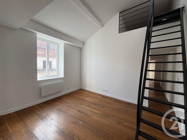 Appartement T5 à louer - 5 pièces - 75.0 m2 - BESANCON - 25 - FRANCHE-COMTE - Century 21 Avenir Immobilier