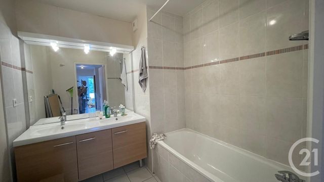 Appartement F3 à vendre - 3 pièces - 70.29 m2 - BESANCON - 25 - FRANCHE-COMTE - Century 21 Avenir Immobilier