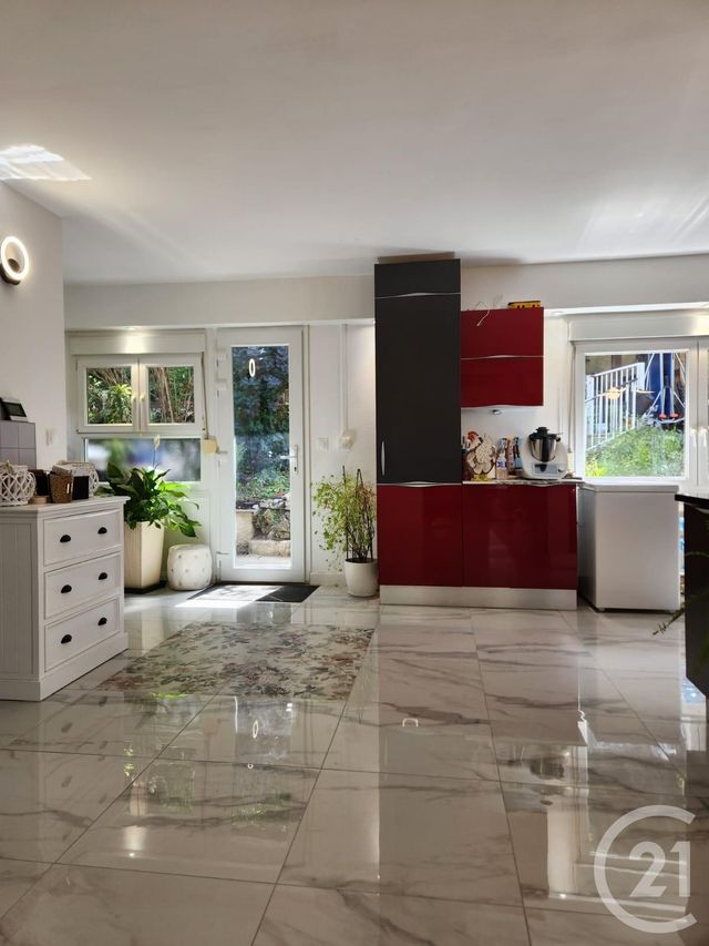 maison à louer - 5 pièces - 162.0 m2 - BESANCON - 25 - FRANCHE-COMTE - Century 21 Avenir Immobilier