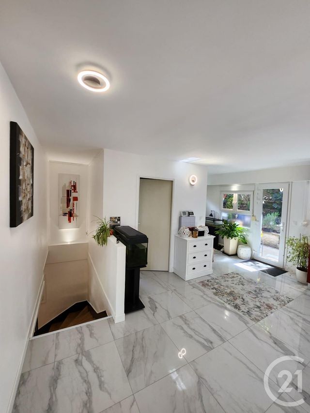 maison à louer - 5 pièces - 162.0 m2 - BESANCON - 25 - FRANCHE-COMTE - Century 21 Avenir Immobilier