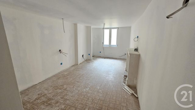 Afficher la photo en grand Appartement F2 à louer - 2 pièces - 34.0 m2 - BESANCON - 25 - FRANCHE-COMTE - Century 21 Avenir Immobilier