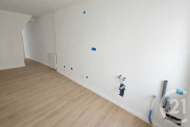 Appartement F2 à louer - 2 pièces - 34.0 m2 - BESANCON - 25 - FRANCHE-COMTE - Century 21 Avenir Immobilier