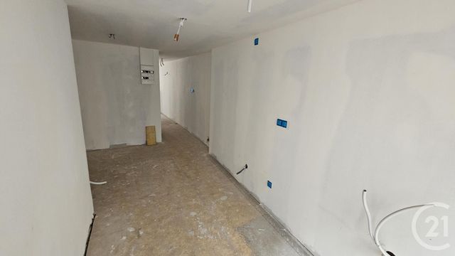Afficher la photo en grand Appartement F2 à louer - 2 pièces - 34.0 m2 - BESANCON - 25 - FRANCHE-COMTE - Century 21 Avenir Immobilier